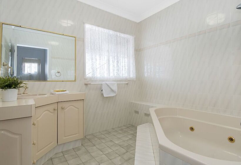 فندق على الطريق Richmond Motor Inn