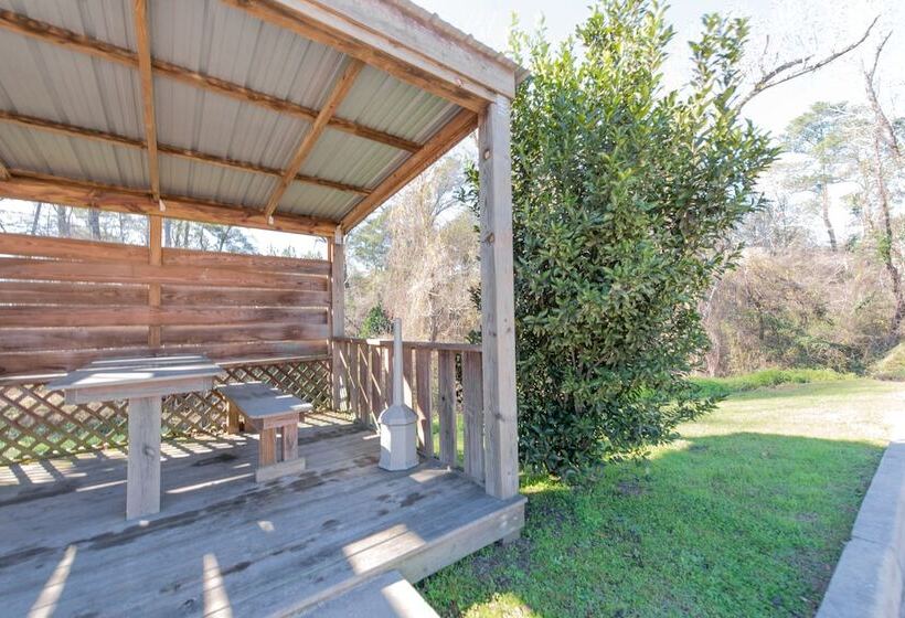 Мотель Stagecoach Inn Woodville