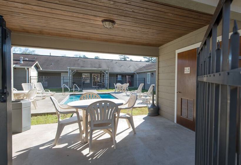 Мотель Stagecoach Inn Woodville