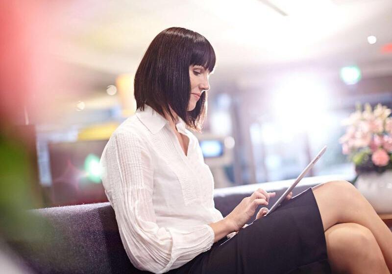 Novotel London Heathrow Airport T1 T2 And T3