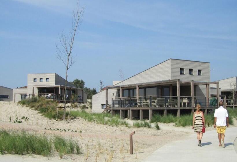 Oasis Punt West Hotel & Beach Resort