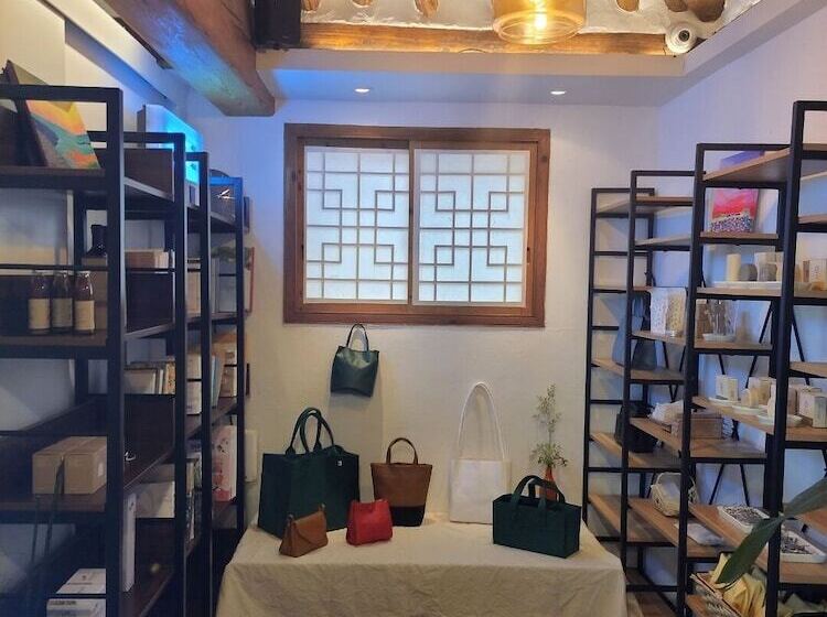 펜션 Hanok Got