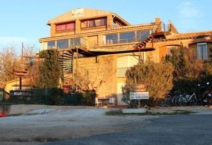 بنسيون La Maison De Verotte