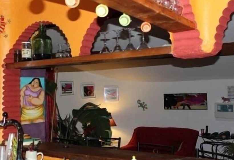 פנסיון La Maison De Verotte