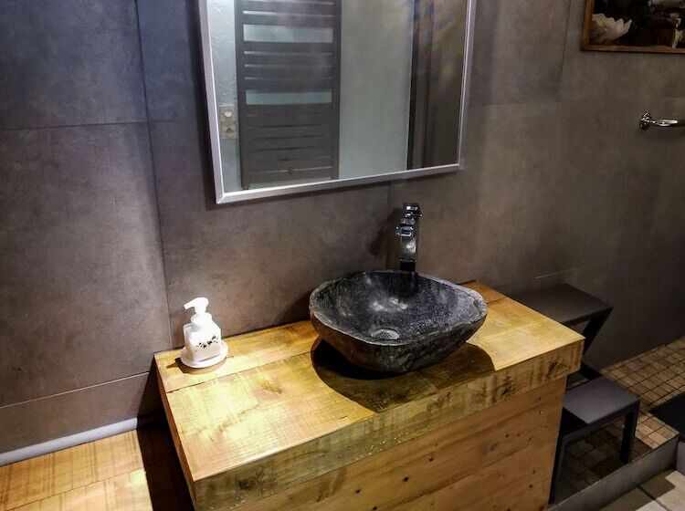 Пансион Les Jardins De La Contie