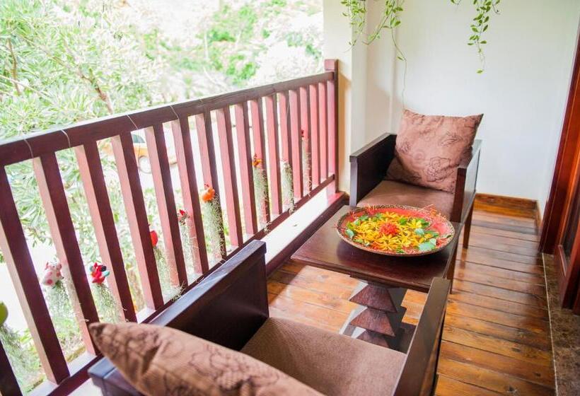 بنسيون Xishuangbanna Elephant Home Guesthouse