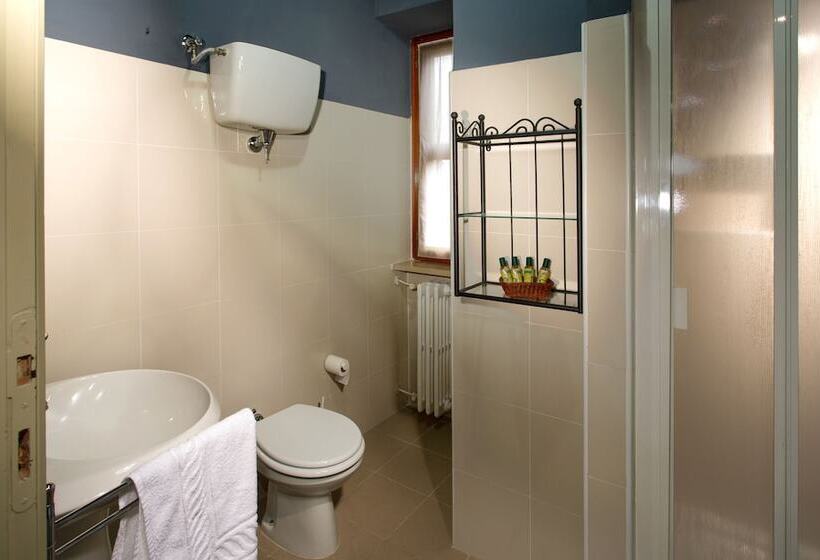 Poggiovalle Tenuta Italiana