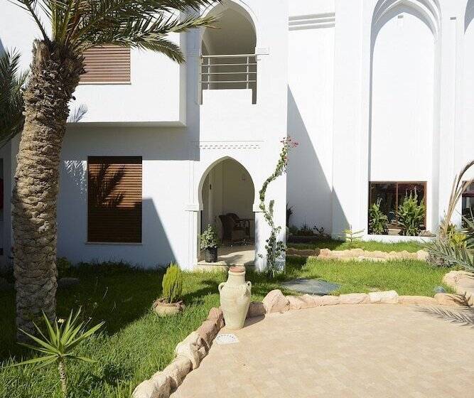 استراحتگاه Palm Djerba Suites