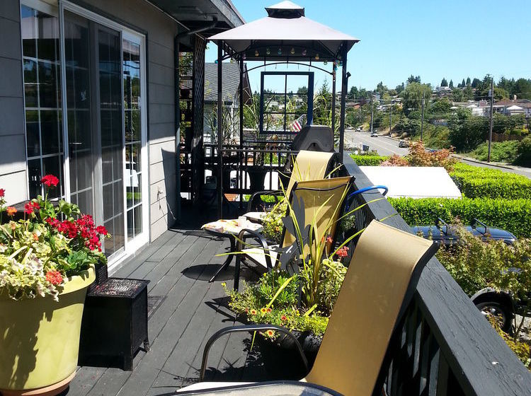 Secret Garden Bed & Breakfast