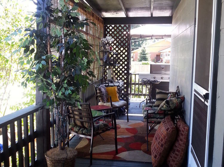 Secret Garden Bed & Breakfast