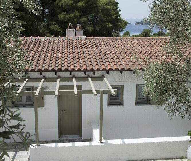 Skiathos Holidays Suites & Villas