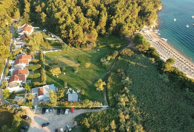 Skiathos Holidays Suites & Villas