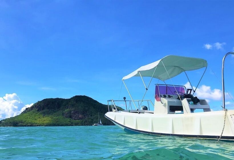 South Point Villas Cerf Island