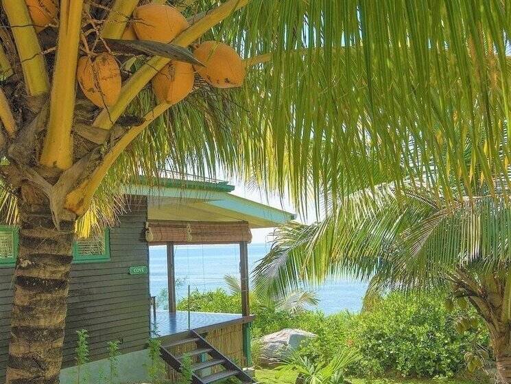 South Point Villas Cerf Island