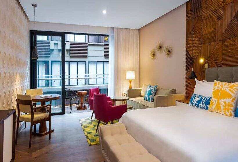 The Fives Downtown Hotel & Residences, Curio Collection by Hilton