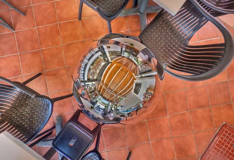 Valentina Apartments