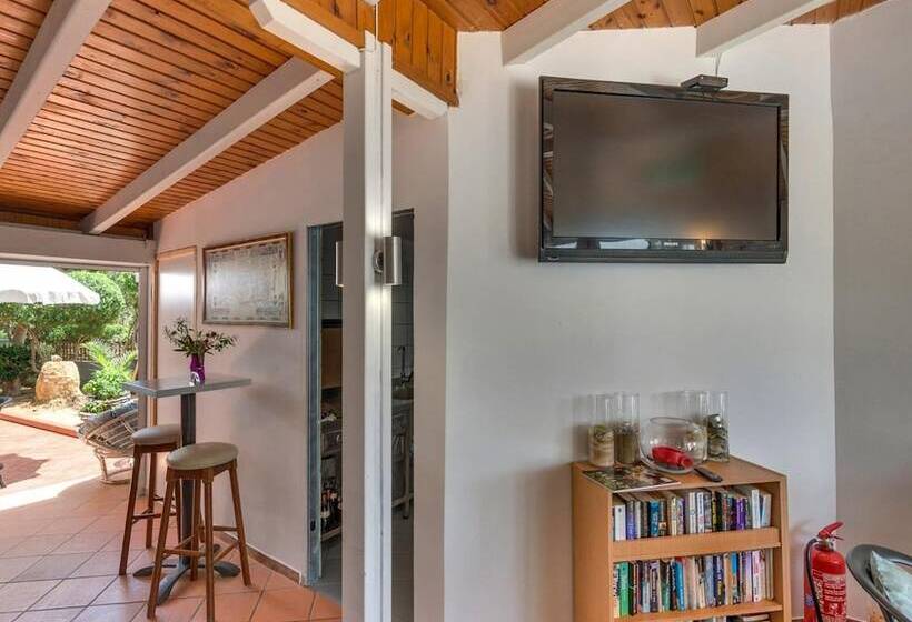 Valentina Apartments