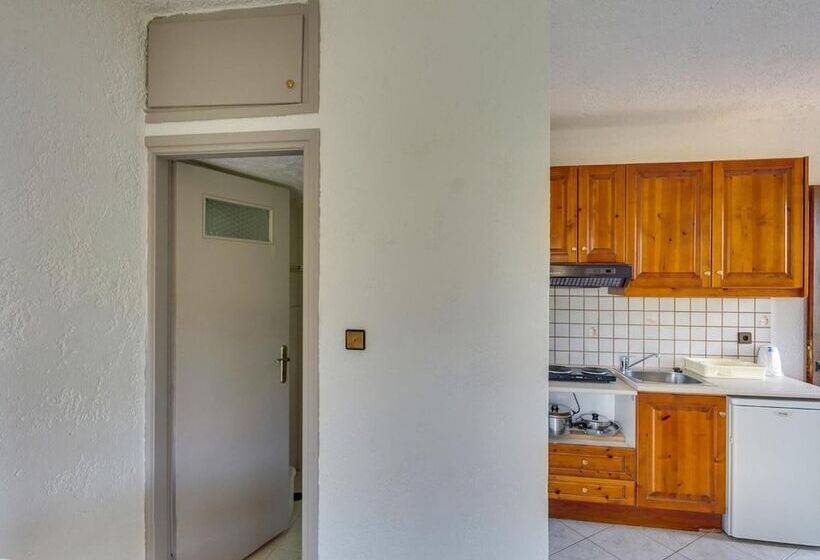 Valentina Apartments