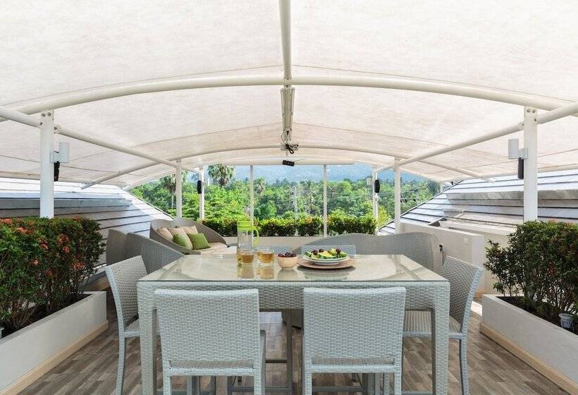 Beachside Villa Mojito