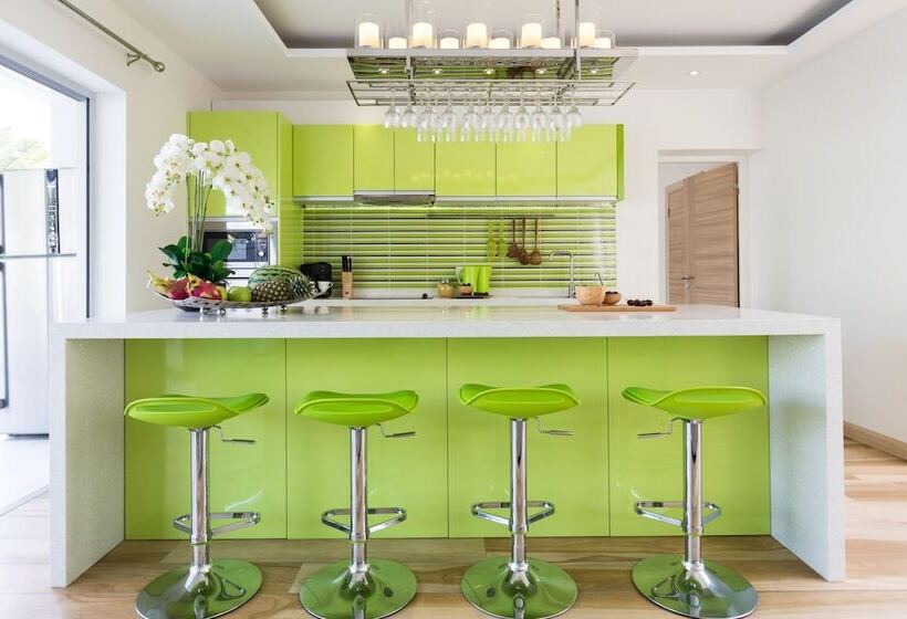 Beachside Villa Mojito