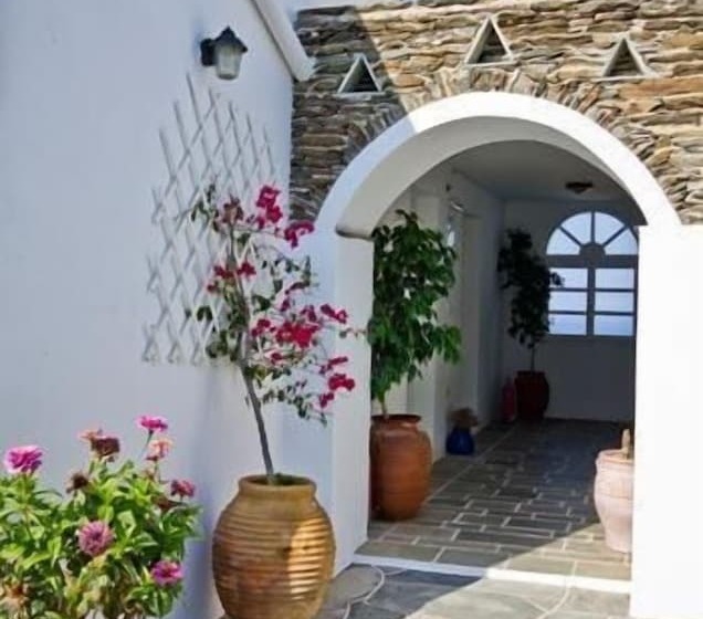 مبيت وإفطار Rooms & Apartments Archontou