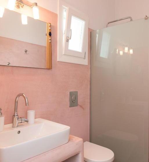 مبيت وإفطار Rooms & Apartments Archontou