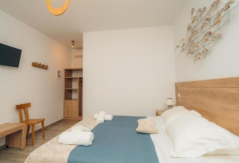 تختخواب و صبحانه Rooms & Apartments Archontou