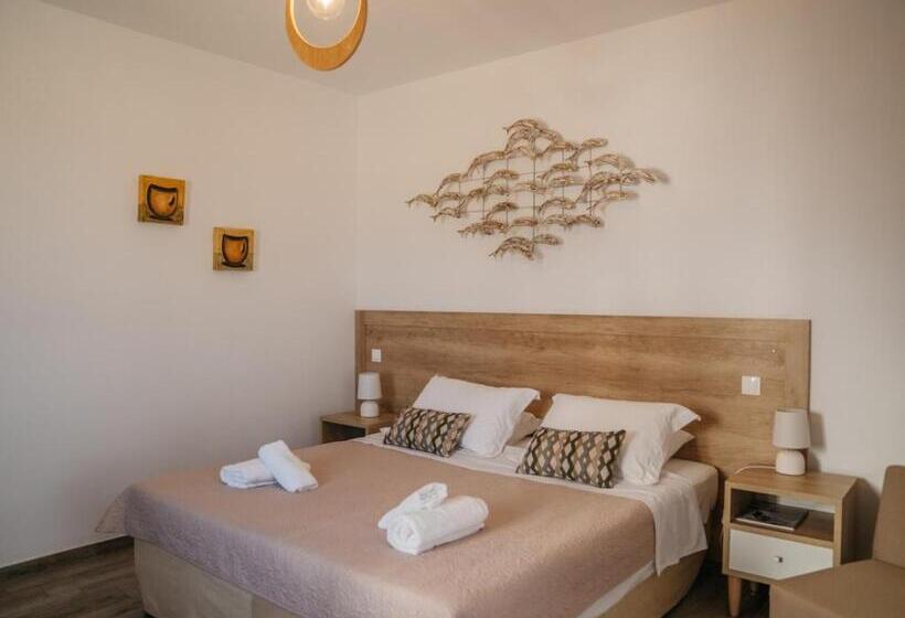 مبيت وإفطار Rooms & Apartments Archontou