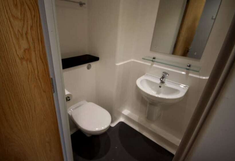 Edinburgh Metro Youth Hostel