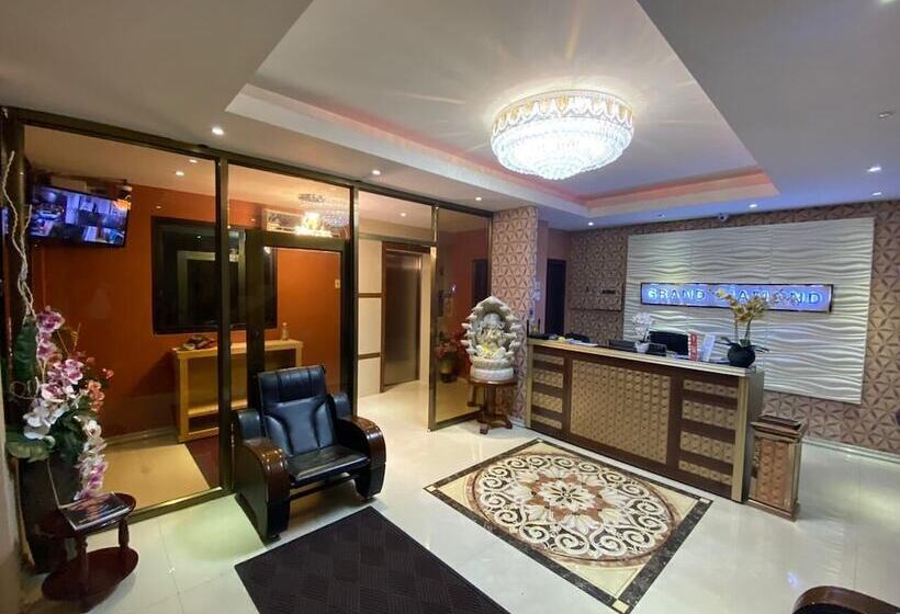 Grand Diamond Hotel Suites Trinidad
