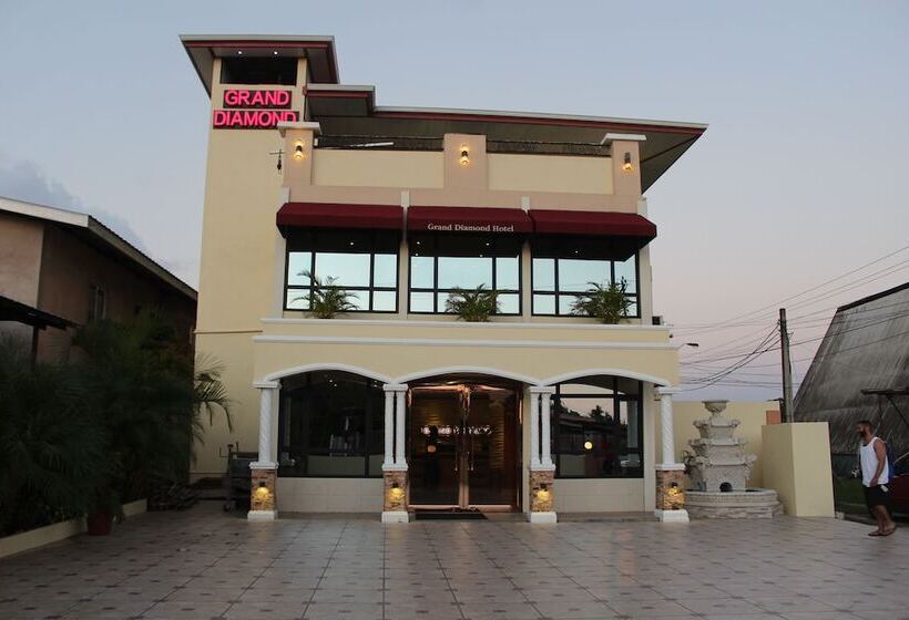 Grand Diamond Hotel Suites Trinidad