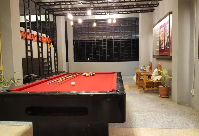 Holiday Station Hostel