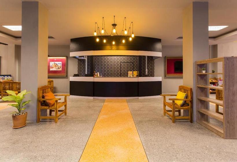 Holiday Station Hostel