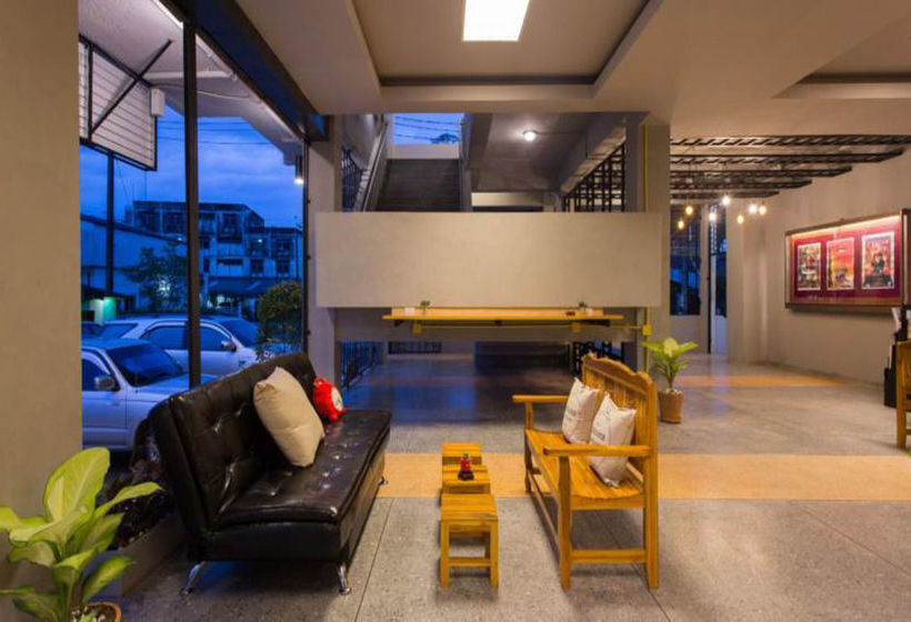 Holiday Station Hostel