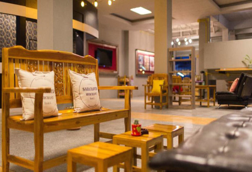 Holiday Station Hostel