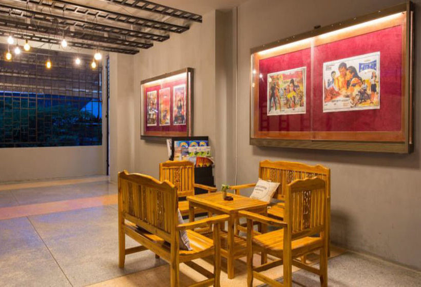Holiday Station Hostel