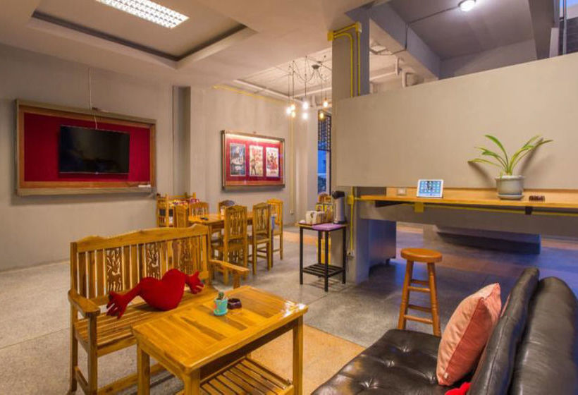 Holiday Station Hostel