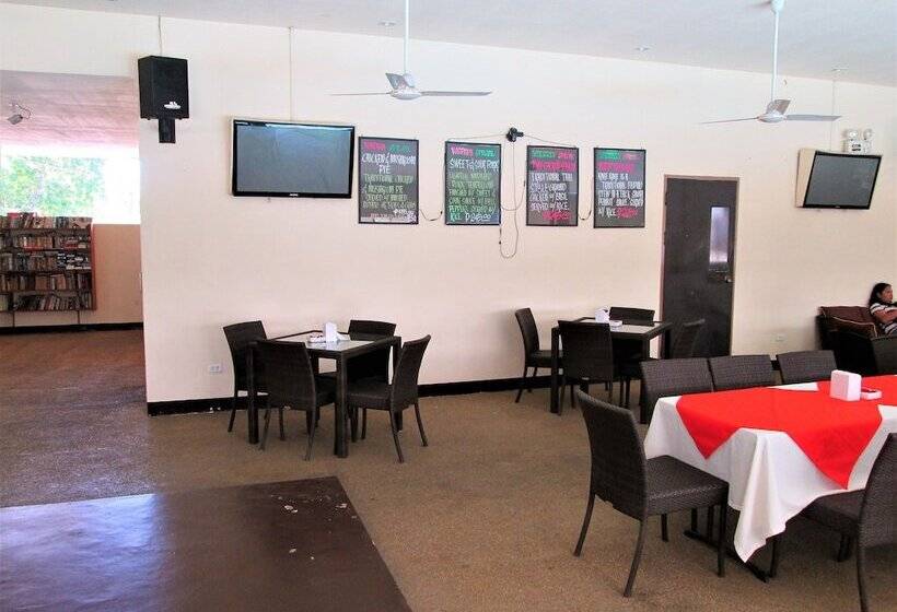 פונדק Kingston Lodge