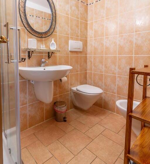 هتل Agriturismo Al Girasole