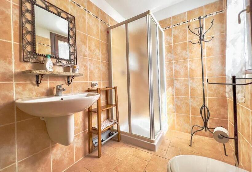 هتل Agriturismo Al Girasole