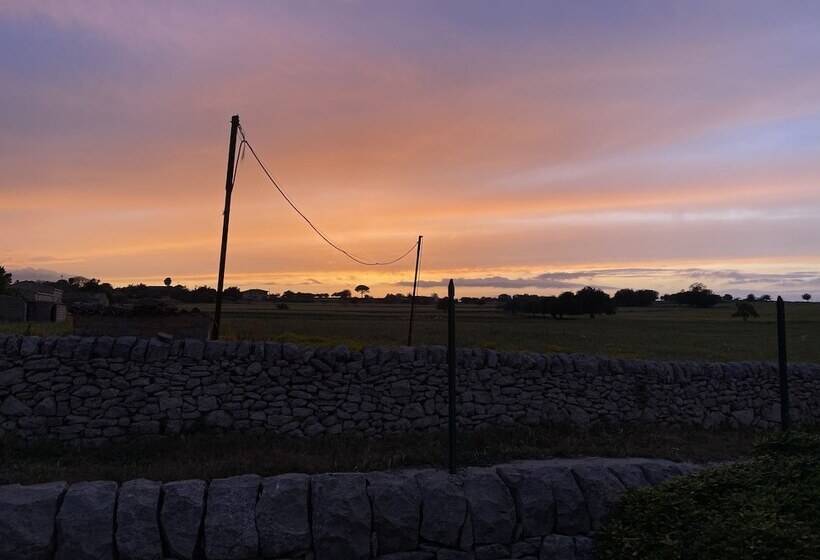 هتل Agriturismo Il Melograno