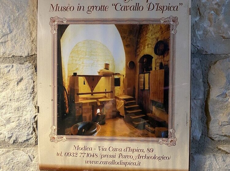 هتل Agriturismo Il Melograno