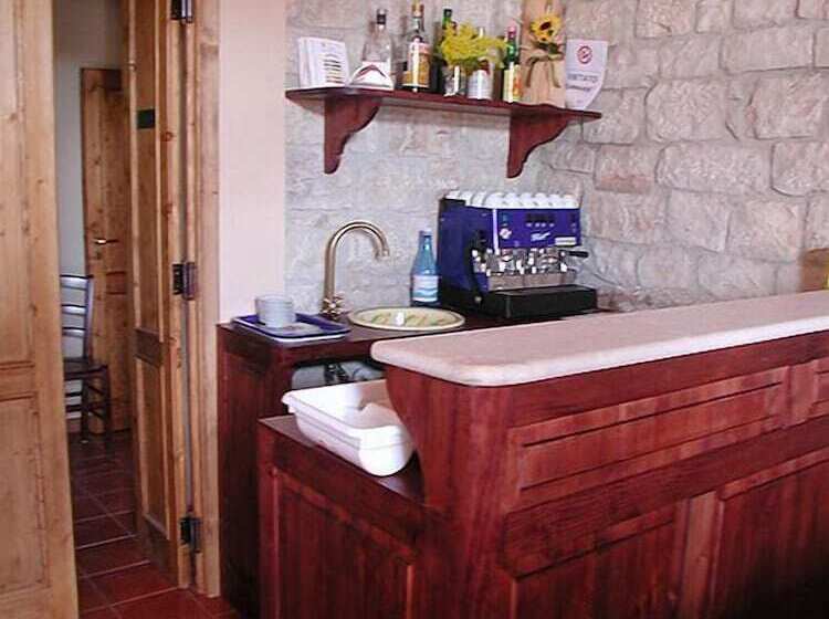 هتل Agriturismo Il Melograno