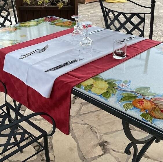 هتل Agriturismo Il Melograno