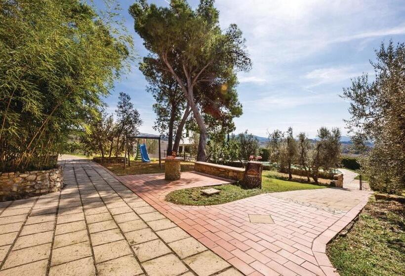 هتل Agriturismo Mannaioni