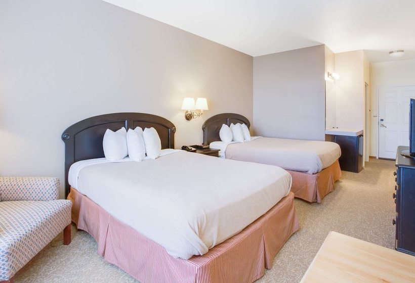 ホテル Baymont By Wyndham Waunakee