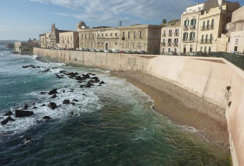 ホテル B&b Mare Di S. Lucia