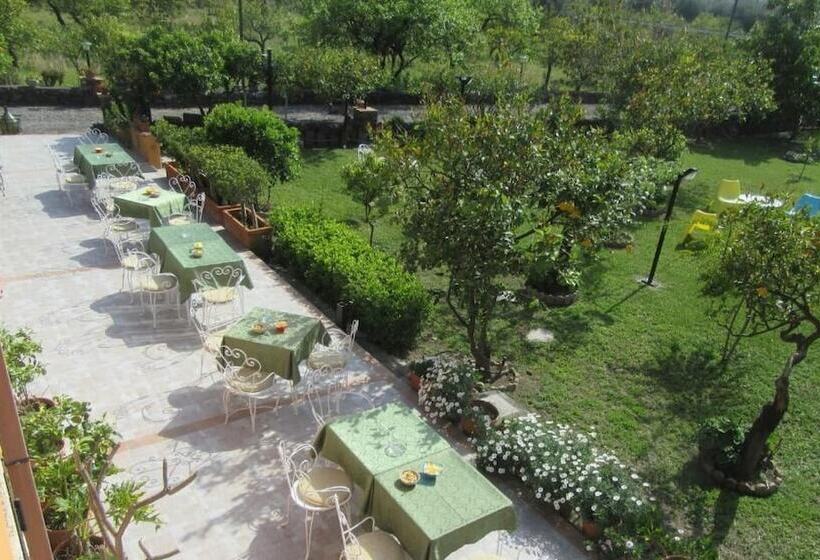 هتل B&b Villa Maria Giovanna