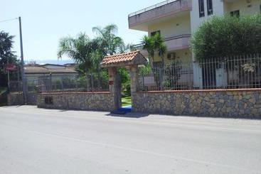 هتل Vesuvio Bed & Breakfast