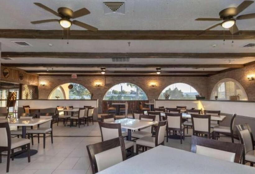 فندق Best Western Downtown Casper